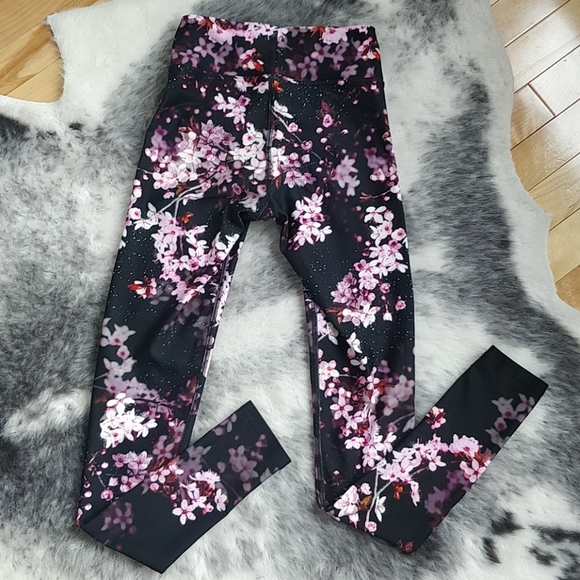 Dharma Bums High Rise Cherry Blossom Leggings - Picture 2 of 5